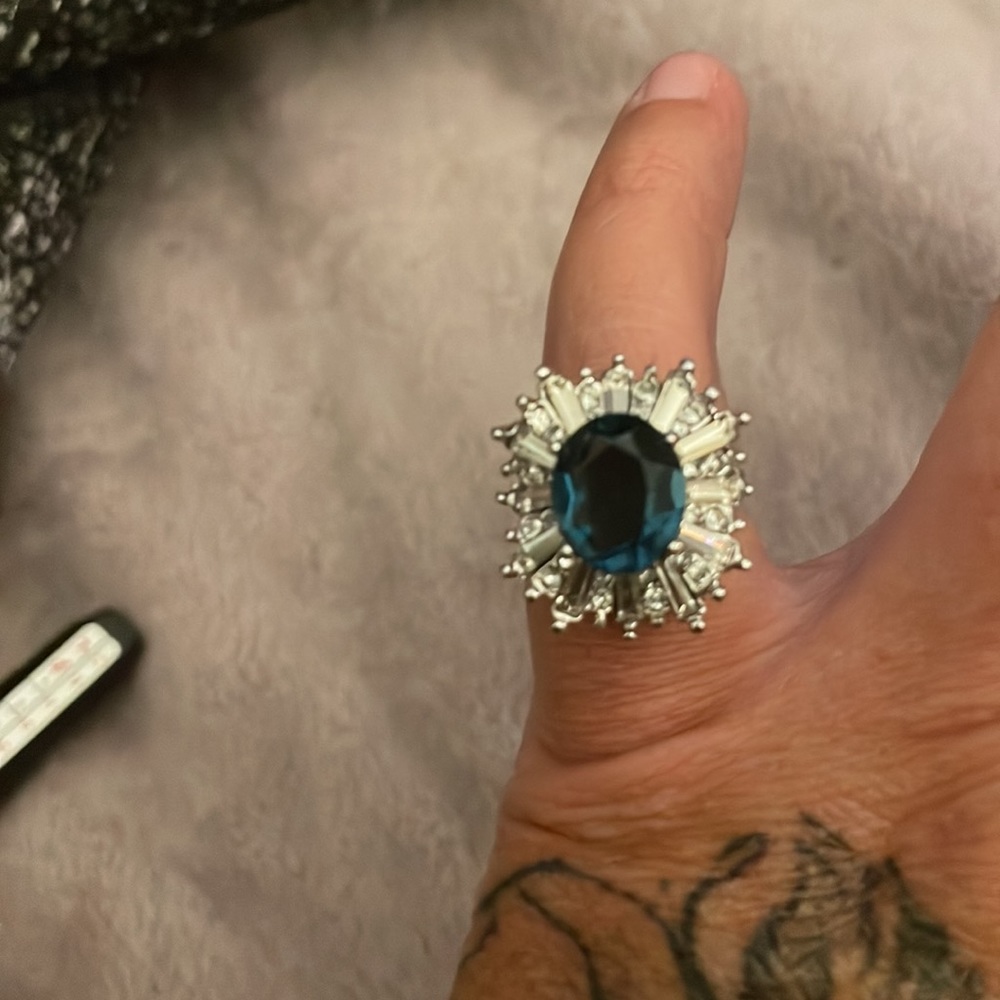 Ring - Picture 2 of 3